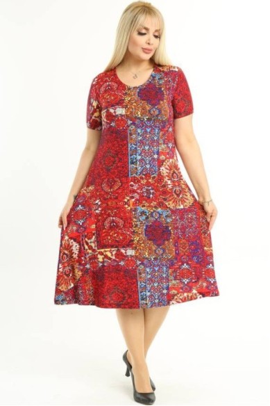 Marga suknelė su raštais