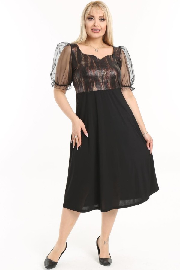 Elegantiška suknelė su tiulo rankovėmis