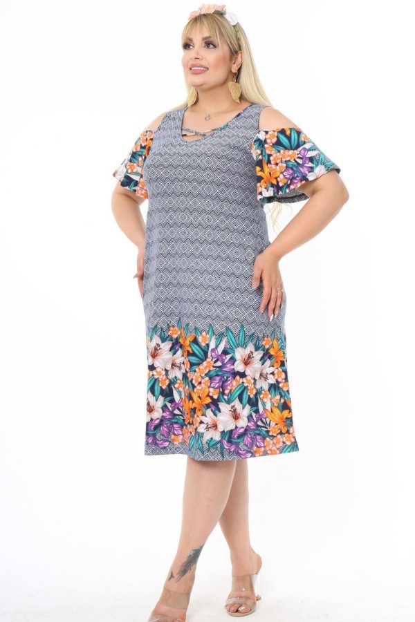 Marga vasarinė suknelė su prakarpomis