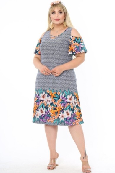 Marga vasarinė suknelė su prakarpomis