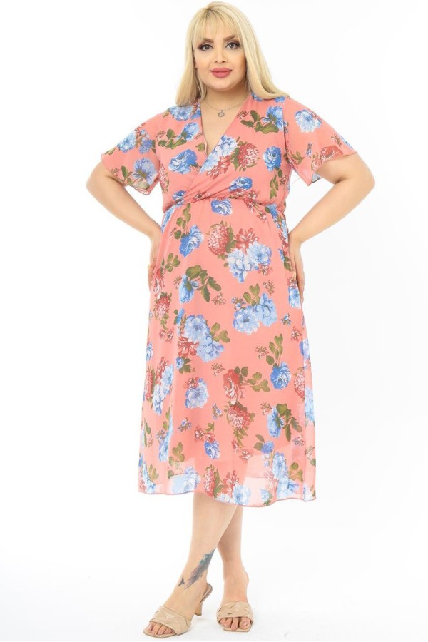 Plazdanti suknelė su dirželiu