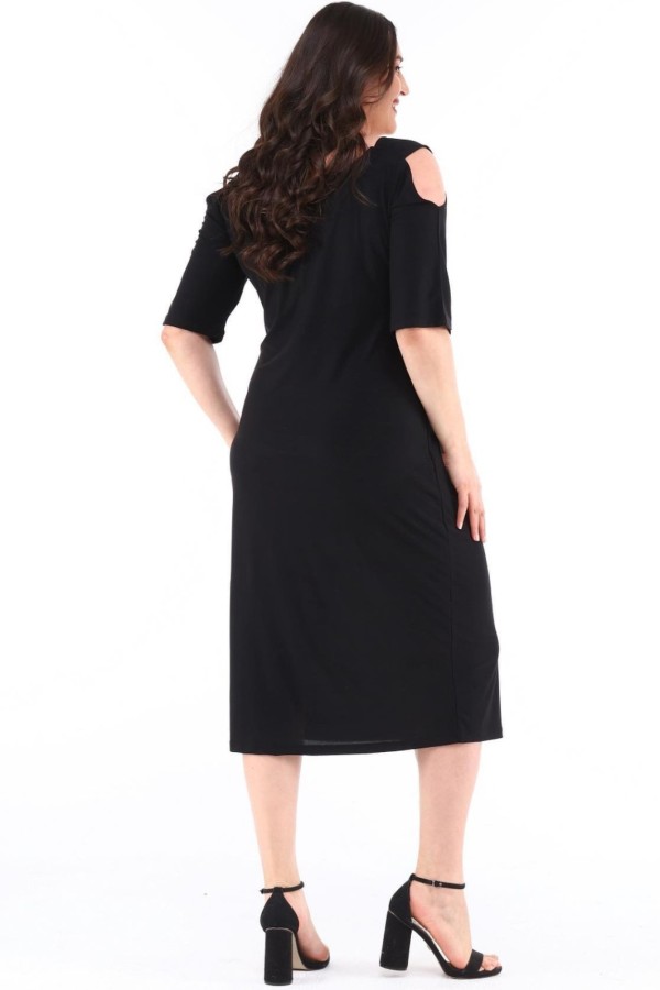 Elegantiška juoda suknelė su sagtimis