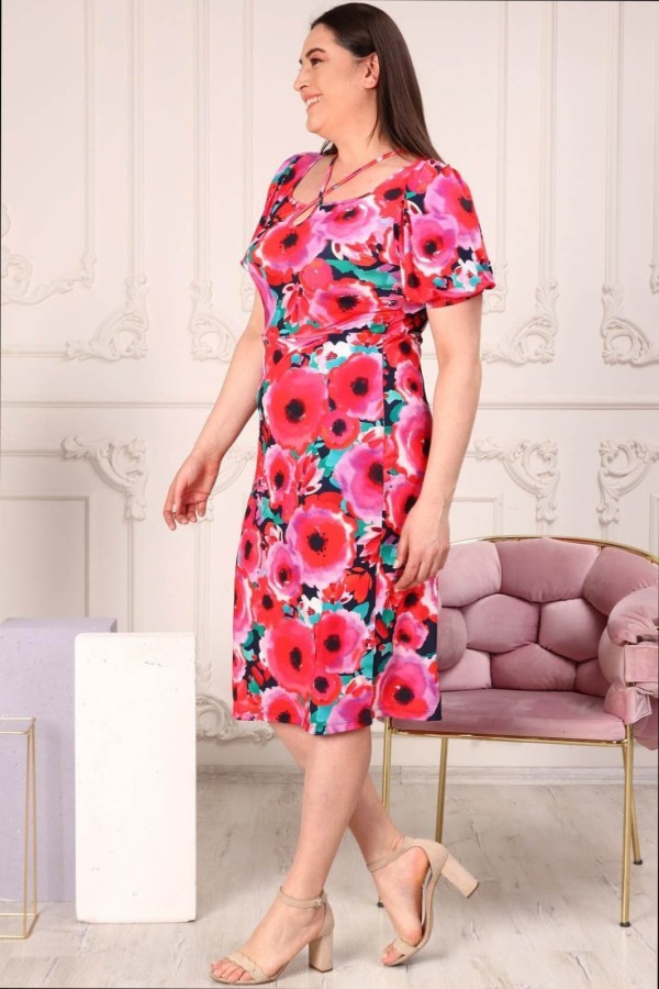 Stilinga ryšskių spalvų suknelė