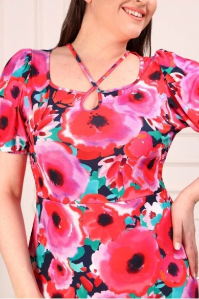 Stilinga ryšskių spalvų suknelė