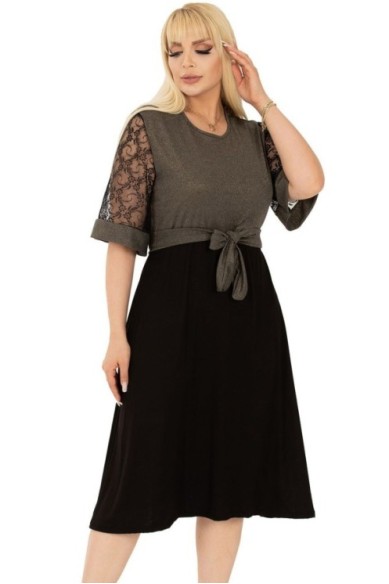 Suknelė su nėrinių rankovėmis