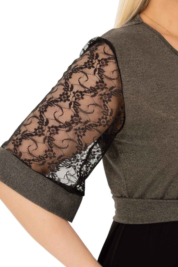 Suknelė su nėrinių rankovėmis