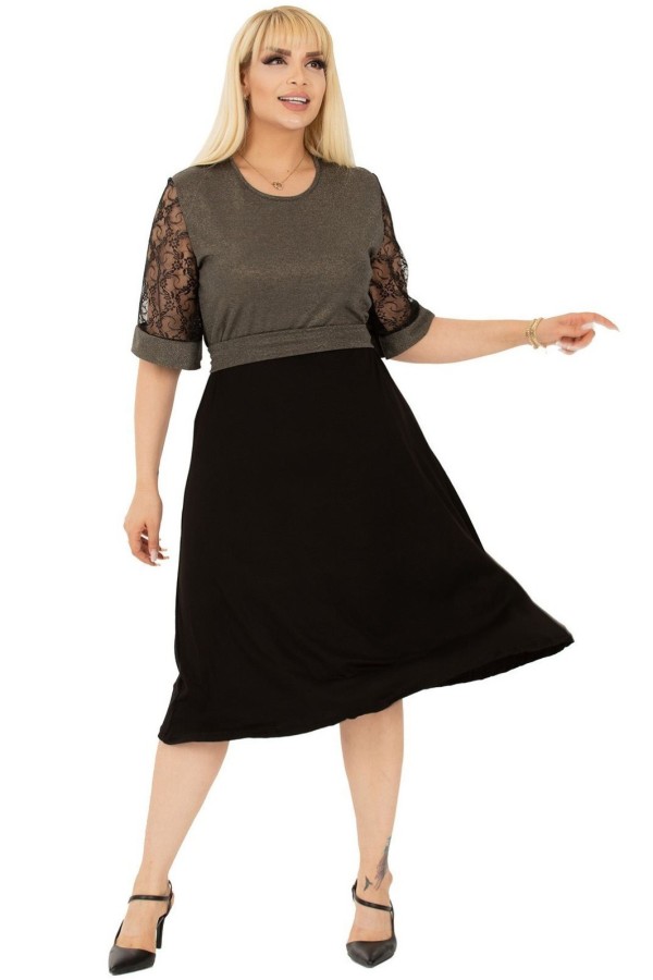 Suknelė su nėrinių rankovėmis