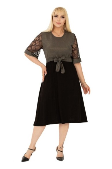 Suknelė su nėrinių rankovėmis