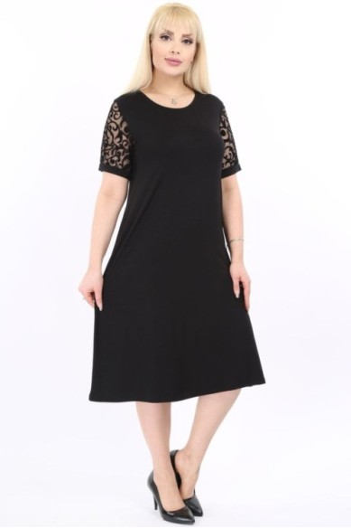 Juoda viskozės suknelė su nėrinių rankovėmis