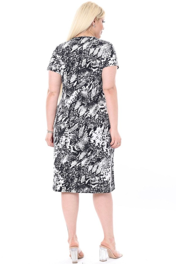 Suknelė su gyvatės odos raštu