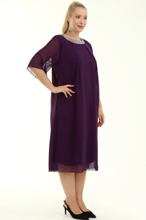 Elegantiška didesnių dydžių suknelė