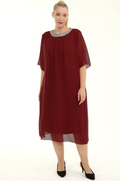 Laisvo stiliaus suknelė apkūnioms