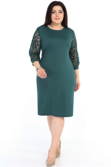 Žalia klasikinio stiliaus suknelė