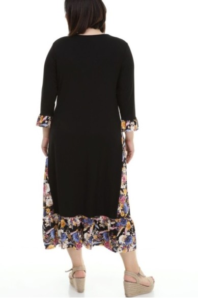 Ilga laisvo stiliaus suknėlė su gėlių motyvais