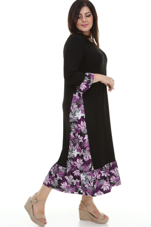 Ilga laisvo stiliaus suknėlė su raštais