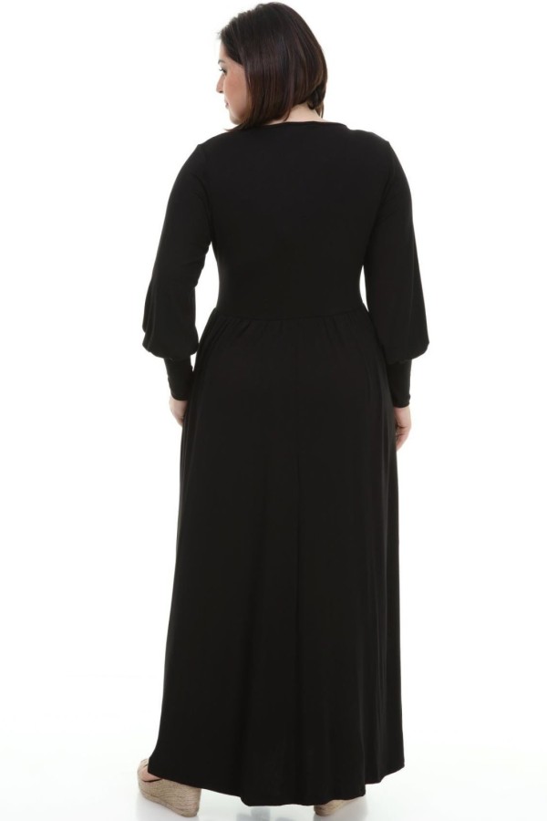 Ilga juoda suknelė iš viskozės