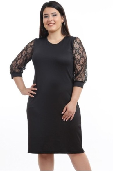 Paprasta juoda suknelė su nėrinių rankovėmis