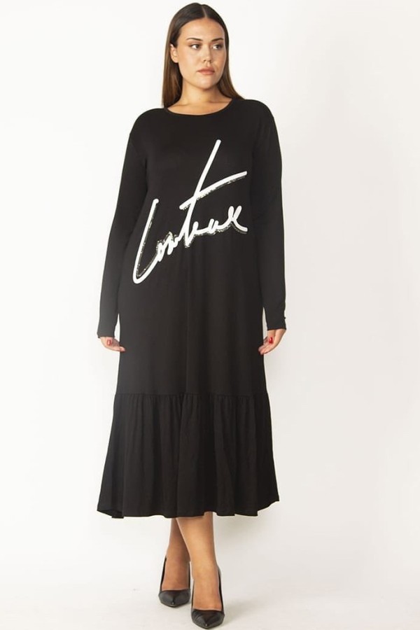 Ilga juoda suknelė su raukiniais