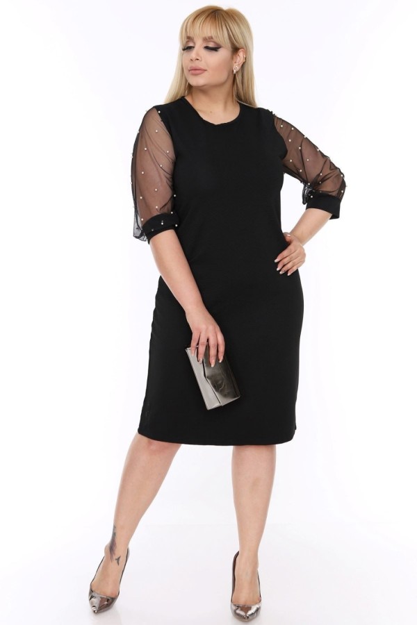 Juoda klasikinė suknelė