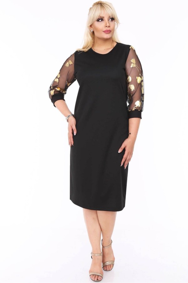 Juoda klasikinė suknelė