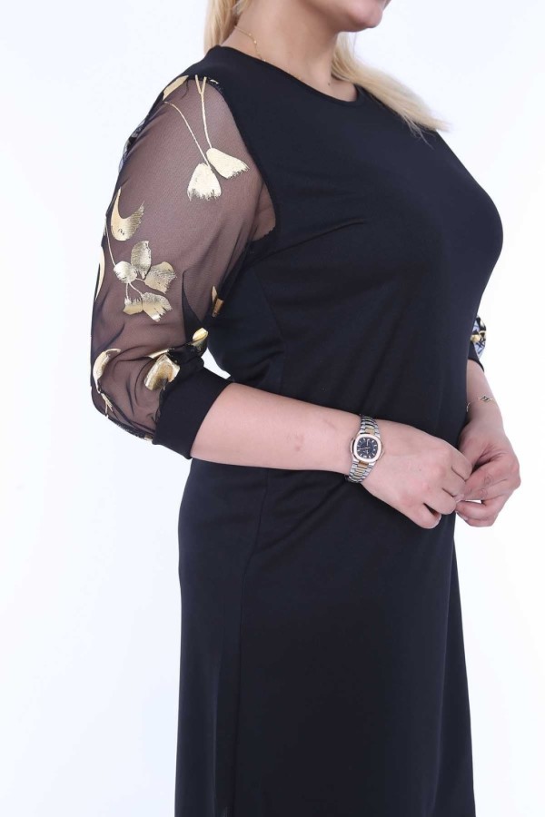 Juoda klasikinė suknelė