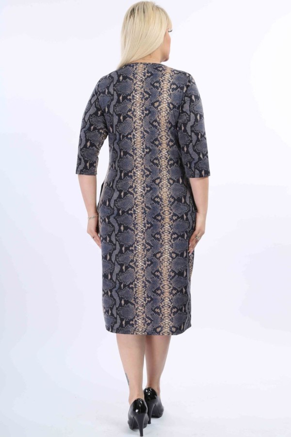 Pilka gyvatės odos rašto suknelė
