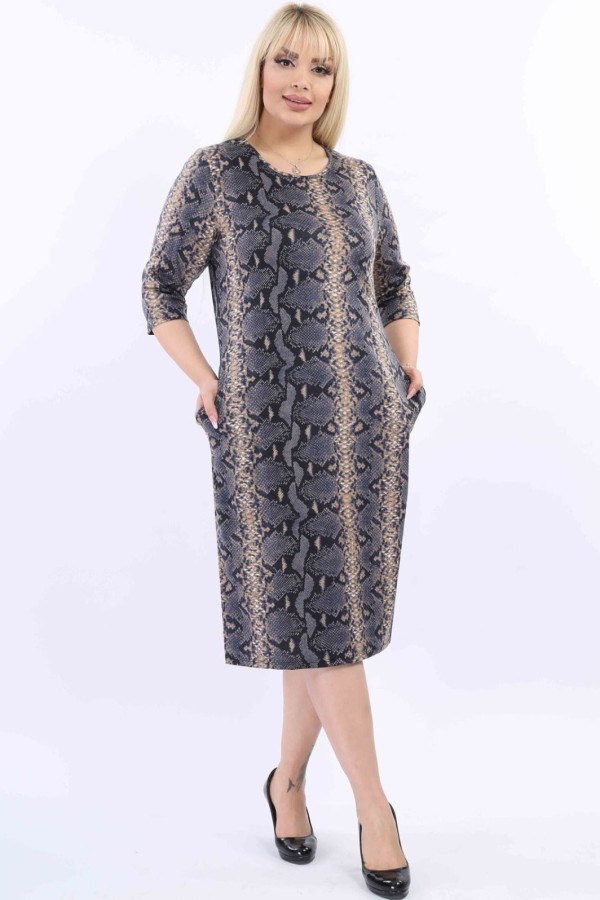 Pilka gyvatės odos rašto suknelė