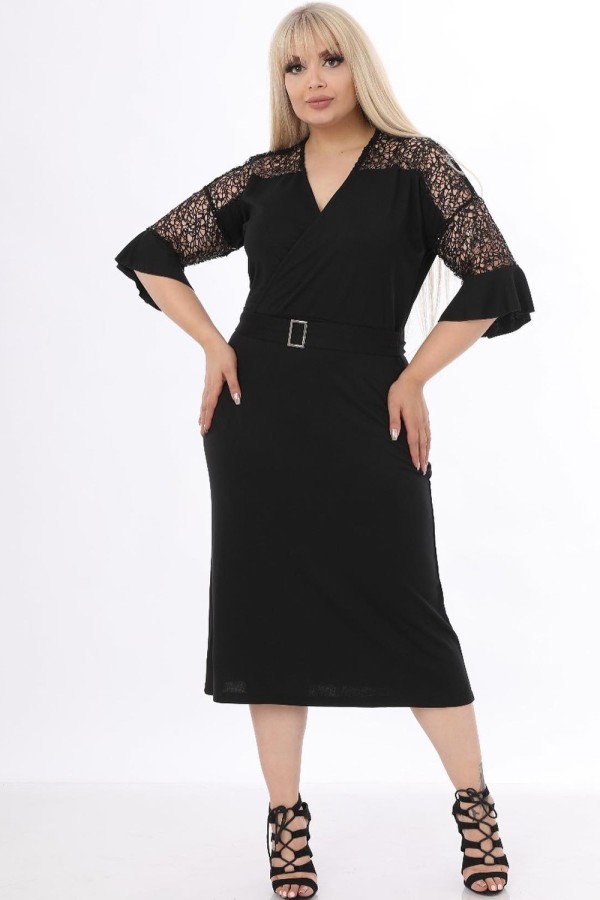 Juoda elegantiška suknelė