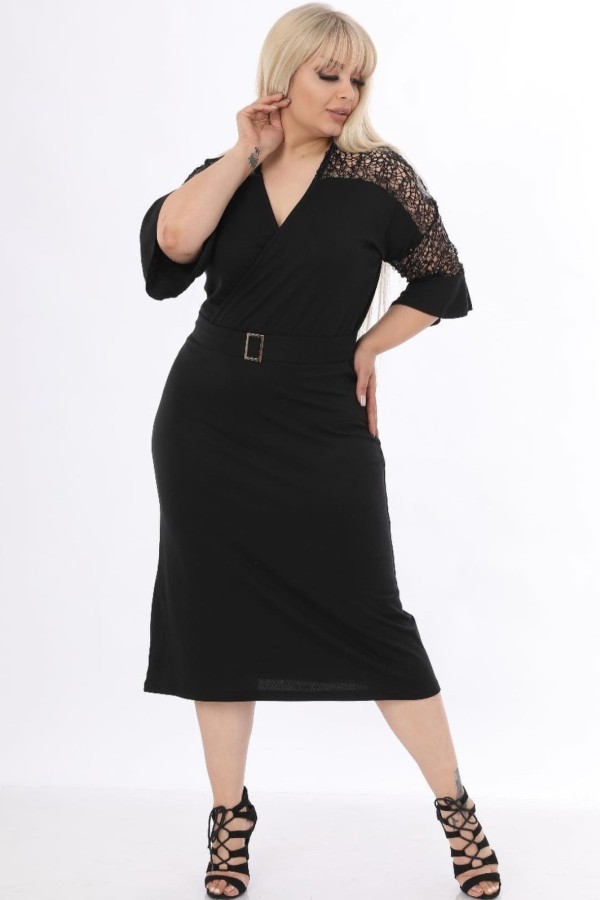 Juoda elegantiška suknelė