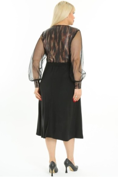 Elegantiška suknelė su dirželiu