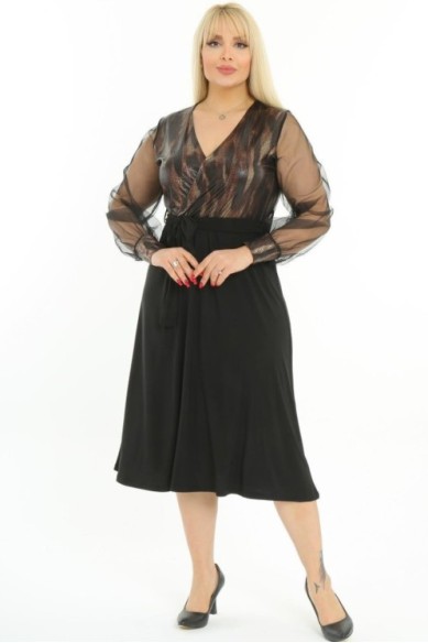 Elegantiška suknelė su dirželiu