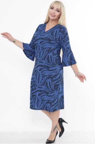 Mėlyna raštuota suknelė